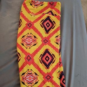 Yellow patterned Lularoe Tall and Curvy leggings